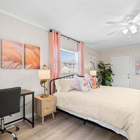 Haus Of Tropicale - Close To Gulf Beaches And Downtown セント・ピーターズバーグ エクステリア 写真